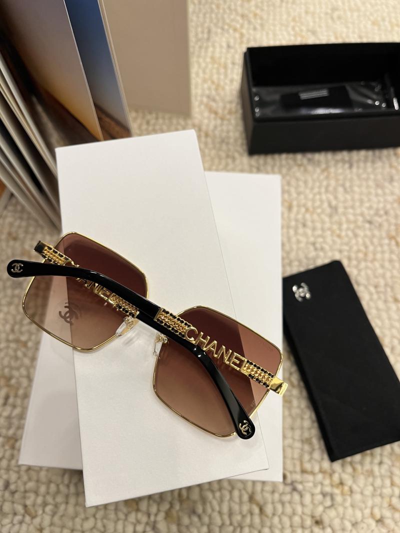 Chanel Sunglasses CH4226