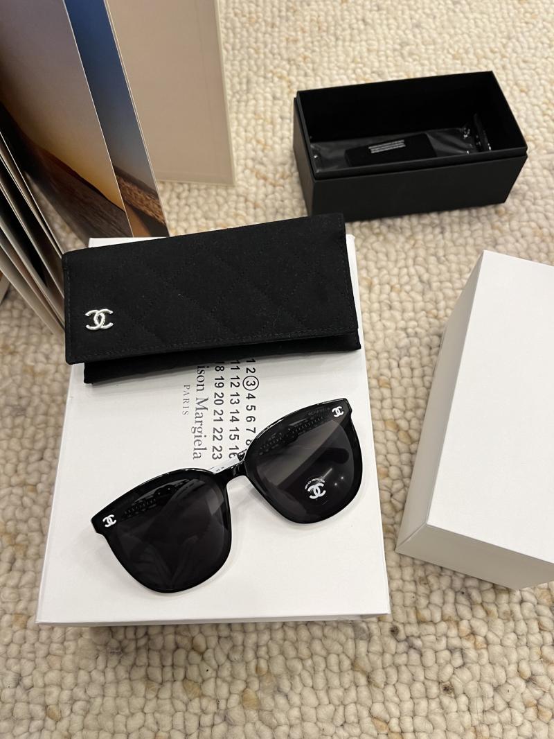 Chanel Sunglasses CH5557