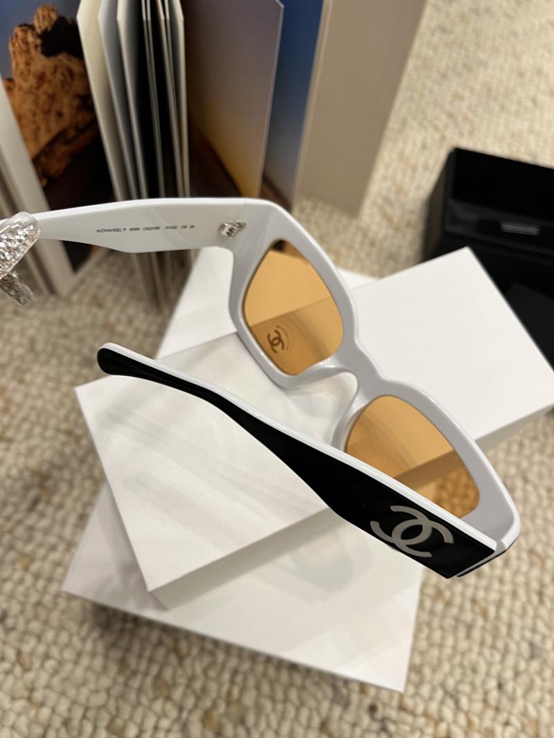 Chanel Sunglasses CH6068