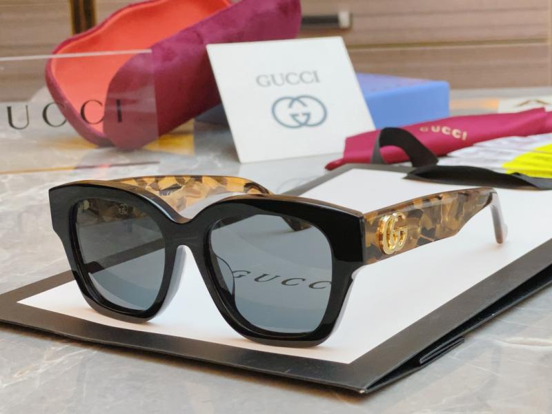 Gucci Sunglasses GG1550SK