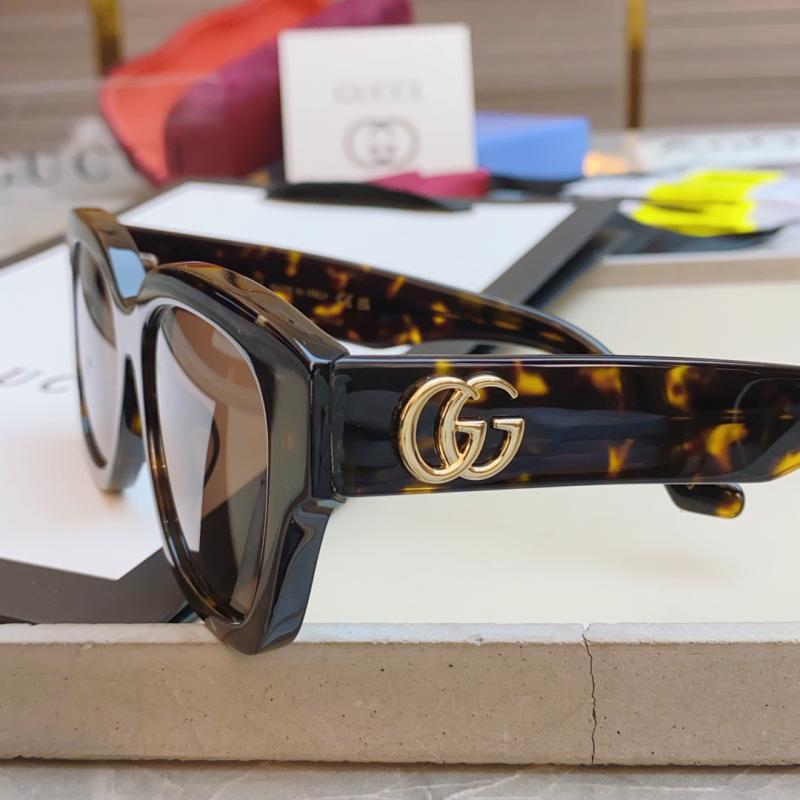 Gucci Sunglasses GG1550SK