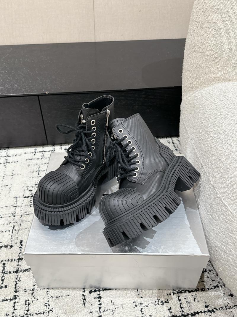 Louis Vuitton Boots SLVB31401