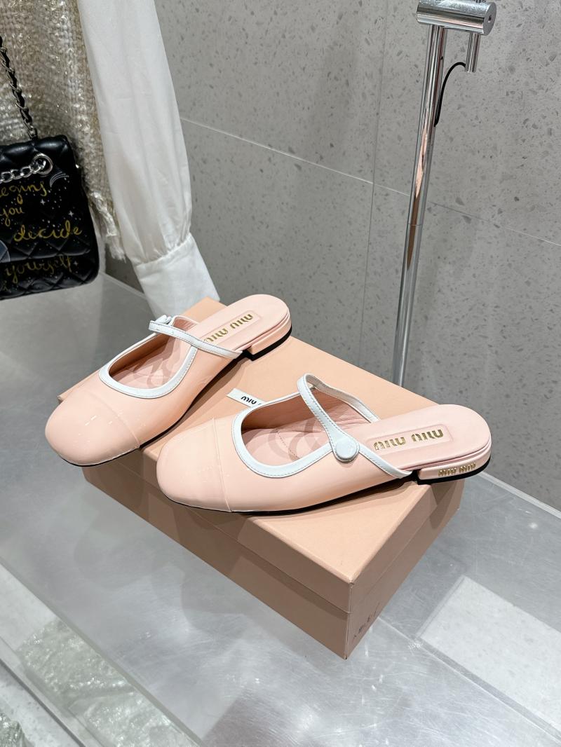 Miu Miu Slippers SMS22201