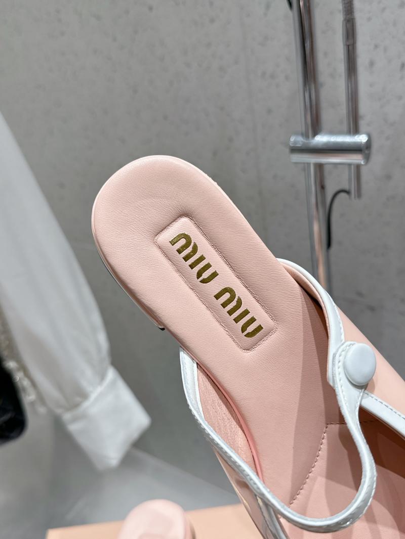 Miu Miu Slippers SMS22201