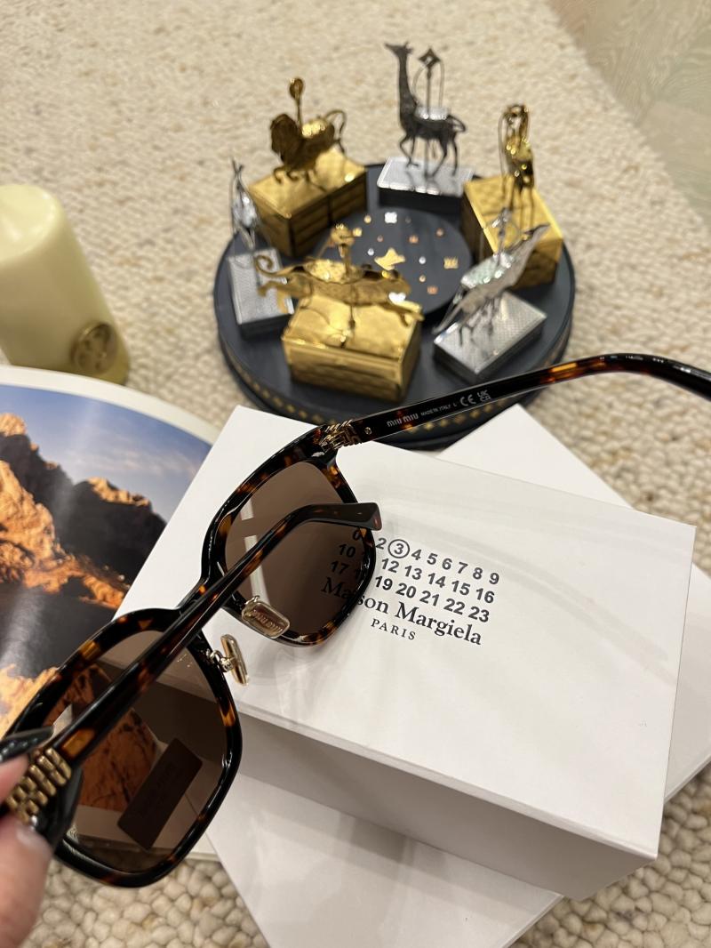 Miu Miu Sunglasses SMU18ZS