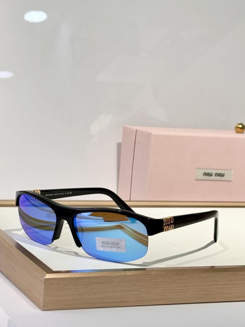 Miu Miu Sunglasses SMUA02S