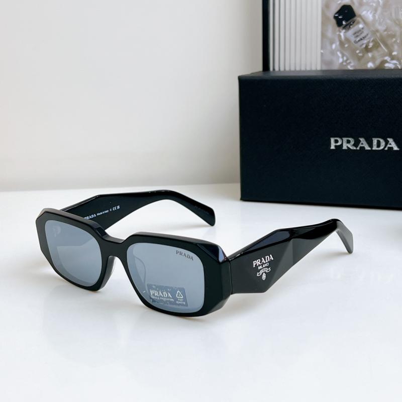 Prada Sunglasses SPR17W