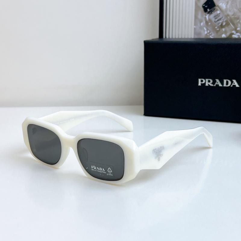 Prada Sunglasses SPR17W