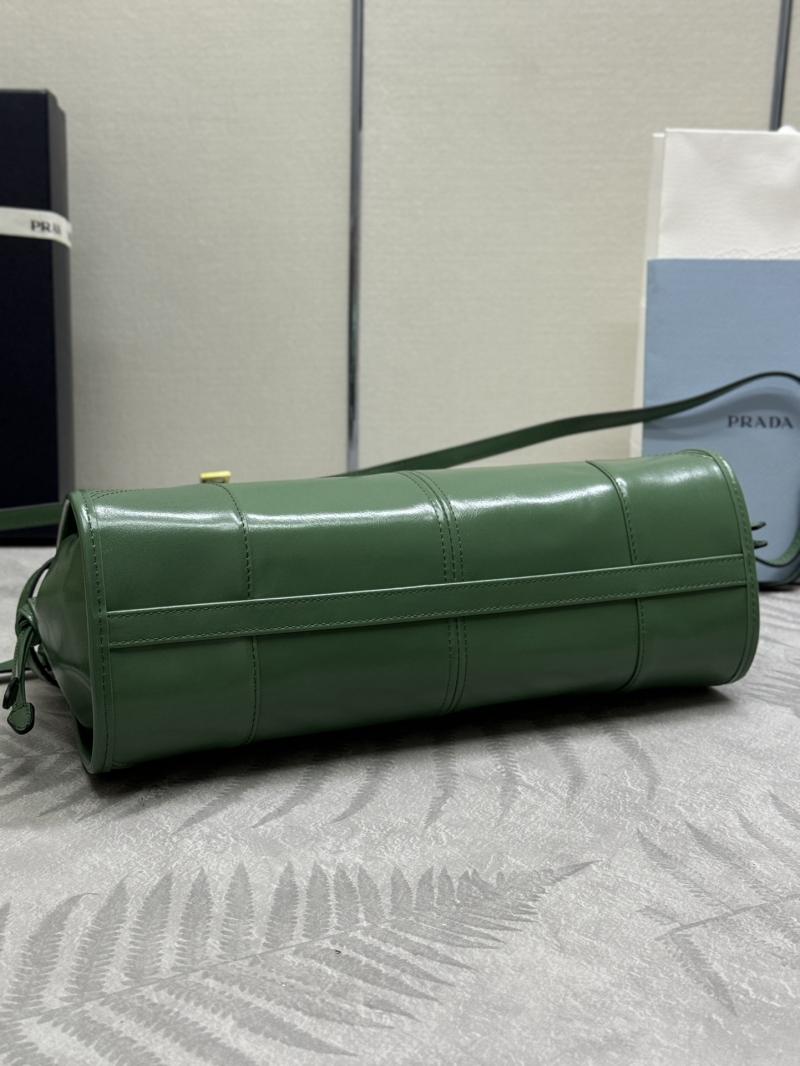 Prada Bonnie medium leather handbag Green 1BA426