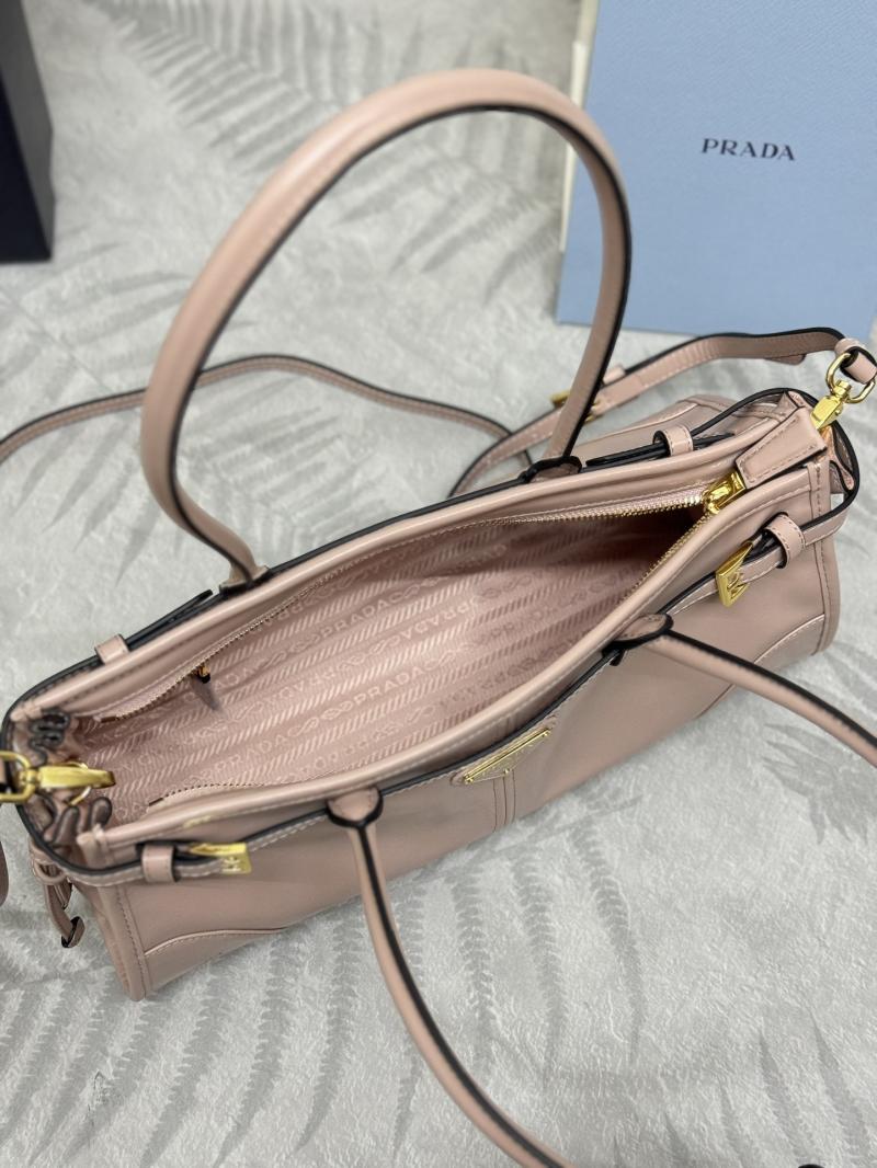 Prada Bonnie medium leather handbag Pink 1BA426