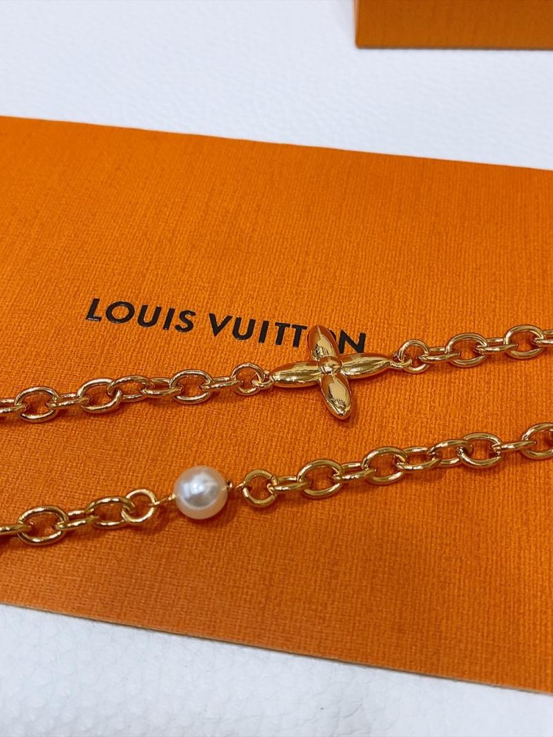 Louis Vuitton Chain Belt WLB31701