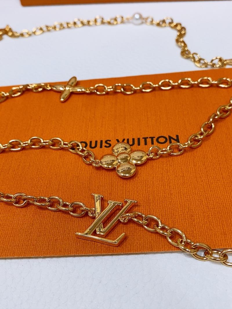 Louis Vuitton Chain Belt WLB31701