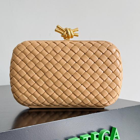 Bottega Veneta Classic Knot Clutch Almond B717622 Bottega Veneta Classic Knot Clutch Almond B717622